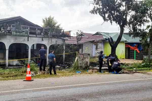 偷車賊失控撞車，3人當場身亡。（圖／翻攝自中國報）